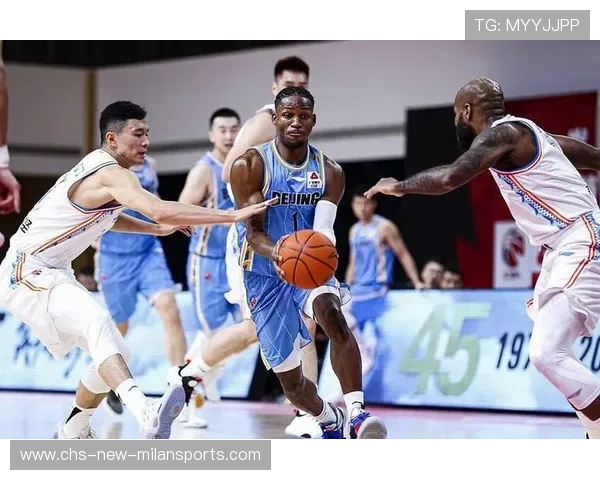 阿卡爽快暴扣网前