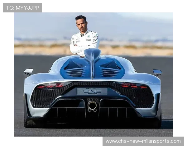 汉密尔顿在试车中跑出最快圈速，展现出新赛季适配赛车的极佳状态